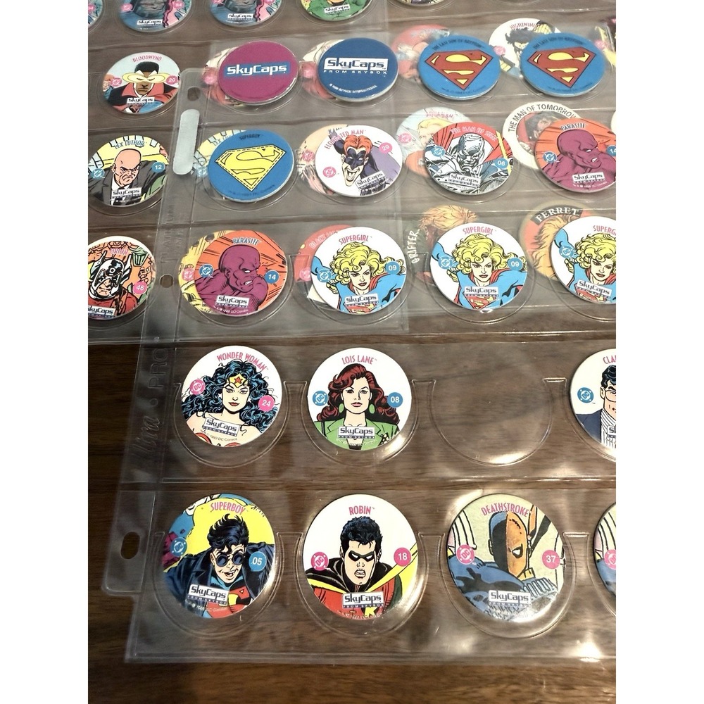 Lot of 59 Pogs DC Comics SkyCaps SkyBox from 1993 Superman Clark Kent Aquaman - Picture 2 of 11